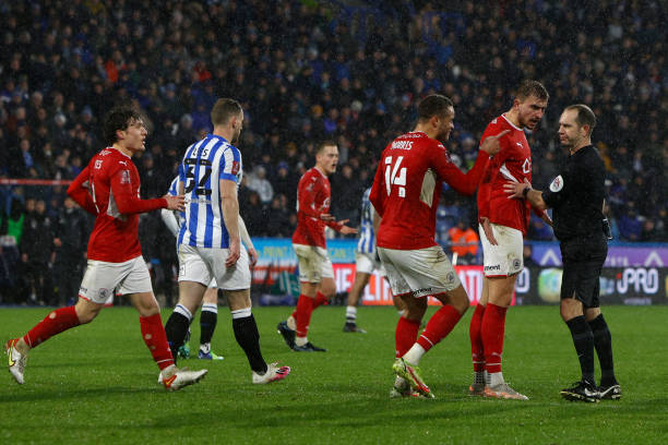 领先1球后 领先1球后